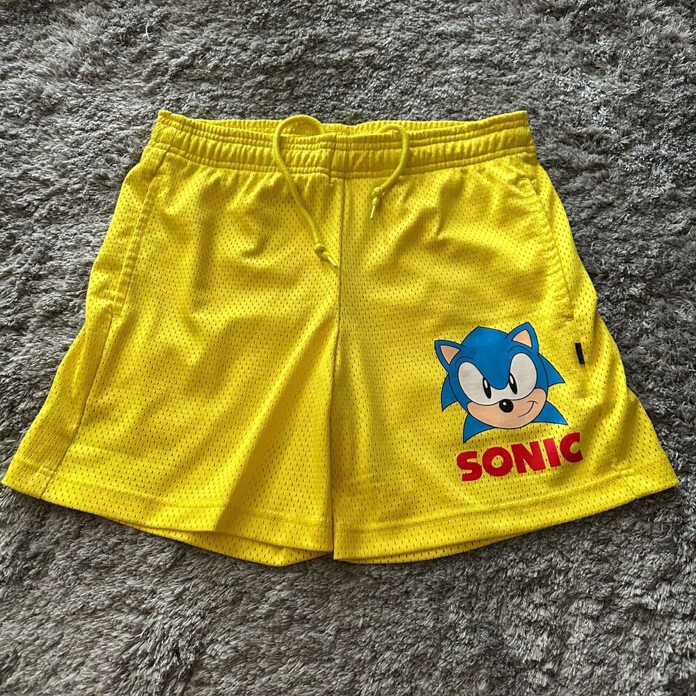 Rowing Blazer x Sega Sonic The Hedghog Mens Mesh Yellow Shorts Size Small